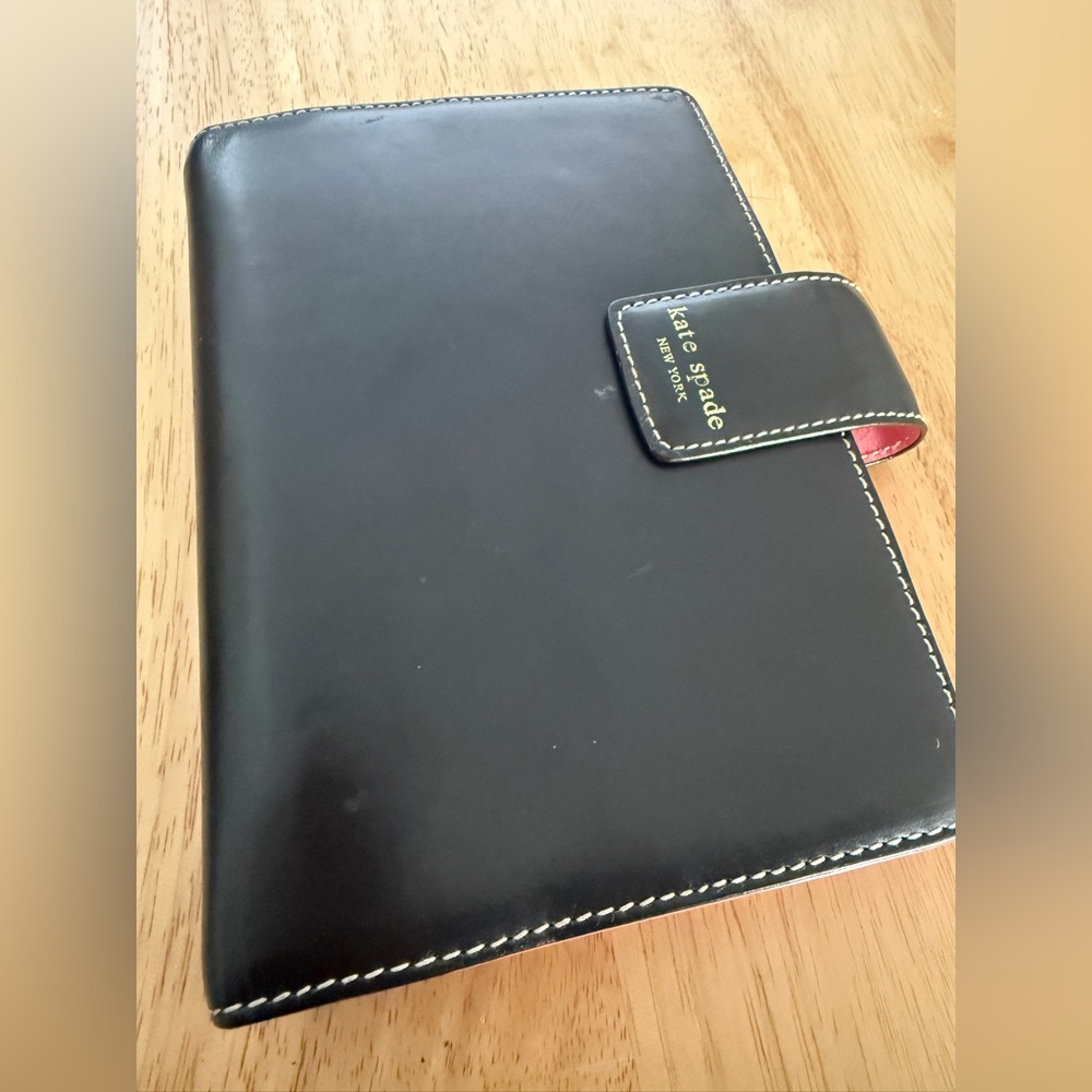 Kate Spade Vintage Agenda / Planner – Dark Brown with Pink Interior - Picture 2 of 6